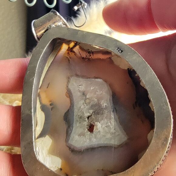 Striking Natural Agate Slice Pendant, Sterling Silver Statement Necklace - Picture 6 of 10